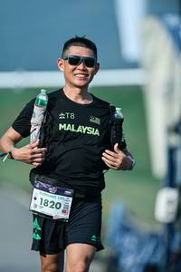 BIB: 
                            <button type="button" onclick="openModal(25798306)" class="btn btn-primary btn-sm float-right btn-popup" data-toggle="modal" data-target=".modal-high-quality">
                        <i class="fas fa-shopping-cart"></i> Add to Cart
                    </button>
                                            <button type="button" onclick="isThisMe(25798306, true)" class="btn btn-success btn-sm float-right btn-popup btn-isme hidden" data-toggle="tooltip" data-placement="bottom" title="นี่คือรูปของคุณใช่ไหม คลิกที่นี่เพื่อเอาเข้าอัลบั้ม">
                        <i class="fas fa-plus"></i> Add to album
                    </button>
                    <button type="button" onclick="isThisMe(25798306, false)" class="btn btn-warning btn-sm float-right btn-popup btn-isnotme hidden">
                        <i class="fas fa-ban"></i> Remove from album
                    </button>