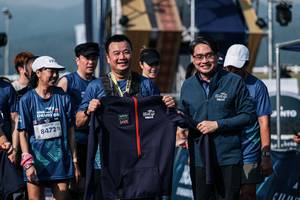 BIB: 
                            <button type="button" onclick="openModal(25597878)" class="btn btn-primary btn-sm float-right btn-popup" data-toggle="modal" data-target=".modal-high-quality">
                        <i class="fas fa-shopping-cart"></i> Add to Cart
                    </button>
                                            <button type="button" onclick="isThisMe(25597878, true)" class="btn btn-success btn-sm float-right btn-popup btn-isme hidden" data-toggle="tooltip" data-placement="bottom" title="นี่คือรูปของคุณใช่ไหม คลิกที่นี่เพื่อเอาเข้าอัลบั้ม">
                        <i class="fas fa-plus"></i> Add to album
                    </button>
                    <button type="button" onclick="isThisMe(25597878, false)" class="btn btn-warning btn-sm float-right btn-popup btn-isnotme hidden">
                        <i class="fas fa-ban"></i> Remove from album
                    </button>