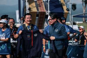 BIB: 
                            <button type="button" onclick="openModal(25597869)" class="btn btn-primary btn-sm float-right btn-popup" data-toggle="modal" data-target=".modal-high-quality">
                        <i class="fas fa-shopping-cart"></i> Add to Cart
                    </button>
                                            <button type="button" onclick="isThisMe(25597869, true)" class="btn btn-success btn-sm float-right btn-popup btn-isme hidden" data-toggle="tooltip" data-placement="bottom" title="นี่คือรูปของคุณใช่ไหม คลิกที่นี่เพื่อเอาเข้าอัลบั้ม">
                        <i class="fas fa-plus"></i> Add to album
                    </button>
                    <button type="button" onclick="isThisMe(25597869, false)" class="btn btn-warning btn-sm float-right btn-popup btn-isnotme hidden">
                        <i class="fas fa-ban"></i> Remove from album
                    </button>