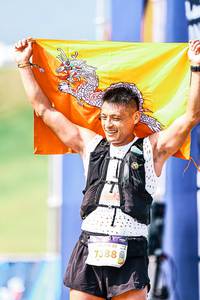 BIB: 
                            <button type="button" onclick="openModal(25613234)" class="btn btn-primary btn-sm float-right btn-popup" data-toggle="modal" data-target=".modal-high-quality">
                        <i class="fas fa-shopping-cart"></i> Add to Cart
                    </button>
                                            <button type="button" onclick="isThisMe(25613234, true)" class="btn btn-success btn-sm float-right btn-popup btn-isme hidden" data-toggle="tooltip" data-placement="bottom" title="นี่คือรูปของคุณใช่ไหม คลิกที่นี่เพื่อเอาเข้าอัลบั้ม">
                        <i class="fas fa-plus"></i> Add to album
                    </button>
                    <button type="button" onclick="isThisMe(25613234, false)" class="btn btn-warning btn-sm float-right btn-popup btn-isnotme hidden">
                        <i class="fas fa-ban"></i> Remove from album
                    </button>