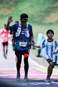 BIB: 
                            <button type="button" onclick="openModal(25902944)" class="btn btn-primary btn-sm float-right btn-popup" data-toggle="modal" data-target=".modal-high-quality">
                        <i class="fas fa-shopping-cart"></i> Add to Cart
                    </button>
                                            <button type="button" onclick="isThisMe(25902944, true)" class="btn btn-success btn-sm float-right btn-popup btn-isme hidden" data-toggle="tooltip" data-placement="bottom" title="นี่คือรูปของคุณใช่ไหม คลิกที่นี่เพื่อเอาเข้าอัลบั้ม">
                        <i class="fas fa-plus"></i> Add to album
                    </button>
                    <button type="button" onclick="isThisMe(25902944, false)" class="btn btn-warning btn-sm float-right btn-popup btn-isnotme hidden">
                        <i class="fas fa-ban"></i> Remove from album
                    </button>