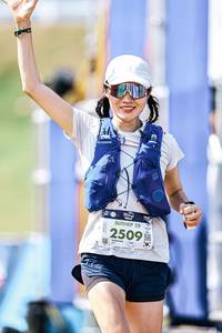 BIB: 
                            <button type="button" onclick="openModal(25906825)" class="btn btn-primary btn-sm float-right btn-popup" data-toggle="modal" data-target=".modal-high-quality">
                        <i class="fas fa-shopping-cart"></i> Add to Cart
                    </button>
                                            <button type="button" onclick="isThisMe(25906825, true)" class="btn btn-success btn-sm float-right btn-popup btn-isme hidden" data-toggle="tooltip" data-placement="bottom" title="นี่คือรูปของคุณใช่ไหม คลิกที่นี่เพื่อเอาเข้าอัลบั้ม">
                        <i class="fas fa-plus"></i> Add to album
                    </button>
                    <button type="button" onclick="isThisMe(25906825, false)" class="btn btn-warning btn-sm float-right btn-popup btn-isnotme hidden">
                        <i class="fas fa-ban"></i> Remove from album
                    </button>