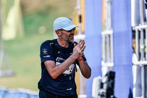 BIB: 
                            <button type="button" onclick="openModal(25911132)" class="btn btn-primary btn-sm float-right btn-popup" data-toggle="modal" data-target=".modal-high-quality">
                        <i class="fas fa-shopping-cart"></i> Add to Cart
                    </button>
                                            <button type="button" onclick="isThisMe(25911132, true)" class="btn btn-success btn-sm float-right btn-popup btn-isme hidden" data-toggle="tooltip" data-placement="bottom" title="นี่คือรูปของคุณใช่ไหม คลิกที่นี่เพื่อเอาเข้าอัลบั้ม">
                        <i class="fas fa-plus"></i> Add to album
                    </button>
                    <button type="button" onclick="isThisMe(25911132, false)" class="btn btn-warning btn-sm float-right btn-popup btn-isnotme hidden">
                        <i class="fas fa-ban"></i> Remove from album
                    </button>