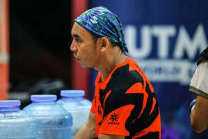 BIB: 
                            <button type="button" onclick="openModal(25375618)" class="btn btn-primary btn-sm float-right btn-popup" data-toggle="modal" data-target=".modal-high-quality">
                        <i class="fas fa-shopping-cart"></i> Add to Cart
                    </button>
                                            <button type="button" onclick="isThisMe(25375618, true)" class="btn btn-success btn-sm float-right btn-popup btn-isme hidden" data-toggle="tooltip" data-placement="bottom" title="นี่คือรูปของคุณใช่ไหม คลิกที่นี่เพื่อเอาเข้าอัลบั้ม">
                        <i class="fas fa-plus"></i> Add to album
                    </button>
                    <button type="button" onclick="isThisMe(25375618, false)" class="btn btn-warning btn-sm float-right btn-popup btn-isnotme hidden">
                        <i class="fas fa-ban"></i> Remove from album
                    </button>