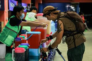 BIB: 
                            <button type="button" onclick="openModal(25376731)" class="btn btn-primary btn-sm float-right btn-popup" data-toggle="modal" data-target=".modal-high-quality">
                        <i class="fas fa-shopping-cart"></i> Add to Cart
                    </button>
                                            <button type="button" onclick="isThisMe(25376731, true)" class="btn btn-success btn-sm float-right btn-popup btn-isme hidden" data-toggle="tooltip" data-placement="bottom" title="นี่คือรูปของคุณใช่ไหม คลิกที่นี่เพื่อเอาเข้าอัลบั้ม">
                        <i class="fas fa-plus"></i> Add to album
                    </button>
                    <button type="button" onclick="isThisMe(25376731, false)" class="btn btn-warning btn-sm float-right btn-popup btn-isnotme hidden">
                        <i class="fas fa-ban"></i> Remove from album
                    </button>