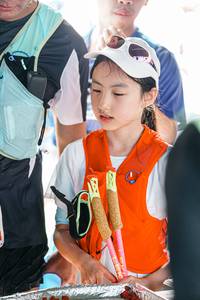 BIB: 
                            <button type="button" onclick="openModal(26034406)" class="btn btn-primary btn-sm float-right btn-popup" data-toggle="modal" data-target=".modal-high-quality">
                        <i class="fas fa-shopping-cart"></i> Add to Cart
                    </button>
                                            <button type="button" onclick="isThisMe(26034406, true)" class="btn btn-success btn-sm float-right btn-popup btn-isme hidden" data-toggle="tooltip" data-placement="bottom" title="นี่คือรูปของคุณใช่ไหม คลิกที่นี่เพื่อเอาเข้าอัลบั้ม">
                        <i class="fas fa-plus"></i> Add to album
                    </button>
                    <button type="button" onclick="isThisMe(26034406, false)" class="btn btn-warning btn-sm float-right btn-popup btn-isnotme hidden">
                        <i class="fas fa-ban"></i> Remove from album
                    </button>