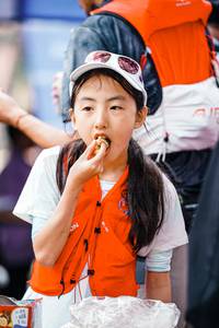 BIB: 
                            <button type="button" onclick="openModal(25806627)" class="btn btn-primary btn-sm float-right btn-popup" data-toggle="modal" data-target=".modal-high-quality">
                        <i class="fas fa-shopping-cart"></i> Add to Cart
                    </button>
                                            <button type="button" onclick="isThisMe(25806627, true)" class="btn btn-success btn-sm float-right btn-popup btn-isme hidden" data-toggle="tooltip" data-placement="bottom" title="นี่คือรูปของคุณใช่ไหม คลิกที่นี่เพื่อเอาเข้าอัลบั้ม">
                        <i class="fas fa-plus"></i> Add to album
                    </button>
                    <button type="button" onclick="isThisMe(25806627, false)" class="btn btn-warning btn-sm float-right btn-popup btn-isnotme hidden">
                        <i class="fas fa-ban"></i> Remove from album
                    </button>