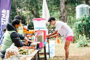 BIB: 
                            <button type="button" onclick="openModal(25823283)" class="btn btn-primary btn-sm float-right btn-popup" data-toggle="modal" data-target=".modal-high-quality">
                        <i class="fas fa-shopping-cart"></i> Add to Cart
                    </button>
                                            <button type="button" onclick="isThisMe(25823283, true)" class="btn btn-success btn-sm float-right btn-popup btn-isme hidden" data-toggle="tooltip" data-placement="bottom" title="นี่คือรูปของคุณใช่ไหม คลิกที่นี่เพื่อเอาเข้าอัลบั้ม">
                        <i class="fas fa-plus"></i> Add to album
                    </button>
                    <button type="button" onclick="isThisMe(25823283, false)" class="btn btn-warning btn-sm float-right btn-popup btn-isnotme hidden">
                        <i class="fas fa-ban"></i> Remove from album
                    </button>