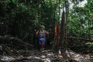 BIB: 
                            <button type="button" onclick="openModal(25775279)" class="btn btn-primary btn-sm float-right btn-popup" data-toggle="modal" data-target=".modal-high-quality">
                        <i class="fas fa-shopping-cart"></i> Add to Cart
                    </button>
                                            <button type="button" onclick="isThisMe(25775279, true)" class="btn btn-success btn-sm float-right btn-popup btn-isme hidden" data-toggle="tooltip" data-placement="bottom" title="นี่คือรูปของคุณใช่ไหม คลิกที่นี่เพื่อเอาเข้าอัลบั้ม">
                        <i class="fas fa-plus"></i> Add to album
                    </button>
                    <button type="button" onclick="isThisMe(25775279, false)" class="btn btn-warning btn-sm float-right btn-popup btn-isnotme hidden">
                        <i class="fas fa-ban"></i> Remove from album
                    </button>