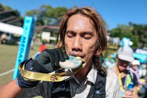 BIB: 
                            <button type="button" onclick="openModal(26758430)" class="btn btn-primary btn-sm float-right btn-popup" data-toggle="modal" data-target=".modal-high-quality">
                        <i class="fas fa-shopping-cart"></i> Add to Cart
                    </button>
                                            <button type="button" onclick="isThisMe(26758430, true)" class="btn btn-success btn-sm float-right btn-popup btn-isme hidden" data-toggle="tooltip" data-placement="bottom" title="นี่คือรูปของคุณใช่ไหม คลิกที่นี่เพื่อเอาเข้าอัลบั้ม">
                        <i class="fas fa-plus"></i> Add to album
                    </button>
                    <button type="button" onclick="isThisMe(26758430, false)" class="btn btn-warning btn-sm float-right btn-popup btn-isnotme hidden">
                        <i class="fas fa-ban"></i> Remove from album
                    </button>