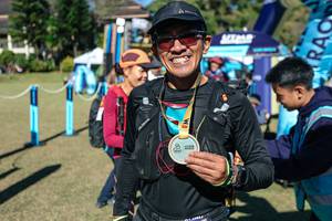 BIB: 
                            <button type="button" onclick="openModal(26758837)" class="btn btn-primary btn-sm float-right btn-popup" data-toggle="modal" data-target=".modal-high-quality">
                        <i class="fas fa-shopping-cart"></i> Add to Cart
                    </button>
                                            <button type="button" onclick="isThisMe(26758837, true)" class="btn btn-success btn-sm float-right btn-popup btn-isme hidden" data-toggle="tooltip" data-placement="bottom" title="นี่คือรูปของคุณใช่ไหม คลิกที่นี่เพื่อเอาเข้าอัลบั้ม">
                        <i class="fas fa-plus"></i> Add to album
                    </button>
                    <button type="button" onclick="isThisMe(26758837, false)" class="btn btn-warning btn-sm float-right btn-popup btn-isnotme hidden">
                        <i class="fas fa-ban"></i> Remove from album
                    </button>