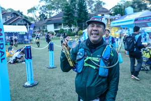 BIB: 
                            <button type="button" onclick="openModal(26761548)" class="btn btn-primary btn-sm float-right btn-popup" data-toggle="modal" data-target=".modal-high-quality">
                        <i class="fas fa-shopping-cart"></i> Add to Cart
                    </button>
                                            <button type="button" onclick="isThisMe(26761548, true)" class="btn btn-success btn-sm float-right btn-popup btn-isme hidden" data-toggle="tooltip" data-placement="bottom" title="นี่คือรูปของคุณใช่ไหม คลิกที่นี่เพื่อเอาเข้าอัลบั้ม">
                        <i class="fas fa-plus"></i> Add to album
                    </button>
                    <button type="button" onclick="isThisMe(26761548, false)" class="btn btn-warning btn-sm float-right btn-popup btn-isnotme hidden">
                        <i class="fas fa-ban"></i> Remove from album
                    </button>