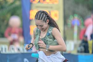 BIB: 
                            <button type="button" onclick="openModal(26752097)" class="btn btn-primary btn-sm float-right btn-popup" data-toggle="modal" data-target=".modal-high-quality">
                        <i class="fas fa-shopping-cart"></i> Add to Cart
                    </button>
                                            <button type="button" onclick="isThisMe(26752097, true)" class="btn btn-success btn-sm float-right btn-popup btn-isme hidden" data-toggle="tooltip" data-placement="bottom" title="นี่คือรูปของคุณใช่ไหม คลิกที่นี่เพื่อเอาเข้าอัลบั้ม">
                        <i class="fas fa-plus"></i> Add to album
                    </button>
                    <button type="button" onclick="isThisMe(26752097, false)" class="btn btn-warning btn-sm float-right btn-popup btn-isnotme hidden">
                        <i class="fas fa-ban"></i> Remove from album
                    </button>