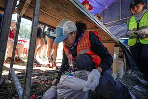 BIB: 
                            <button type="button" onclick="openModal(26727467)" class="btn btn-primary btn-sm float-right btn-popup" data-toggle="modal" data-target=".modal-high-quality">
                        <i class="fas fa-shopping-cart"></i> Add to Cart
                    </button>
                                            <button type="button" onclick="isThisMe(26727467, true)" class="btn btn-success btn-sm float-right btn-popup btn-isme hidden" data-toggle="tooltip" data-placement="bottom" title="นี่คือรูปของคุณใช่ไหม คลิกที่นี่เพื่อเอาเข้าอัลบั้ม">
                        <i class="fas fa-plus"></i> Add to album
                    </button>
                    <button type="button" onclick="isThisMe(26727467, false)" class="btn btn-warning btn-sm float-right btn-popup btn-isnotme hidden">
                        <i class="fas fa-ban"></i> Remove from album
                    </button>