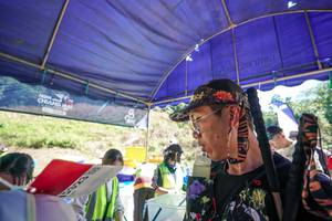 BIB: 
                            <button type="button" onclick="openModal(26717069)" class="btn btn-primary btn-sm float-right btn-popup" data-toggle="modal" data-target=".modal-high-quality">
                        <i class="fas fa-shopping-cart"></i> Add to Cart
                    </button>
                                            <button type="button" onclick="isThisMe(26717069, true)" class="btn btn-success btn-sm float-right btn-popup btn-isme hidden" data-toggle="tooltip" data-placement="bottom" title="นี่คือรูปของคุณใช่ไหม คลิกที่นี่เพื่อเอาเข้าอัลบั้ม">
                        <i class="fas fa-plus"></i> Add to album
                    </button>
                    <button type="button" onclick="isThisMe(26717069, false)" class="btn btn-warning btn-sm float-right btn-popup btn-isnotme hidden">
                        <i class="fas fa-ban"></i> Remove from album
                    </button>