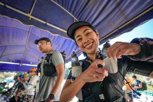 BIB: 
                            <button type="button" onclick="openModal(26718096)" class="btn btn-primary btn-sm float-right btn-popup" data-toggle="modal" data-target=".modal-high-quality">
                        <i class="fas fa-shopping-cart"></i> Add to Cart
                    </button>
                                            <button type="button" onclick="isThisMe(26718096, true)" class="btn btn-success btn-sm float-right btn-popup btn-isme hidden" data-toggle="tooltip" data-placement="bottom" title="นี่คือรูปของคุณใช่ไหม คลิกที่นี่เพื่อเอาเข้าอัลบั้ม">
                        <i class="fas fa-plus"></i> Add to album
                    </button>
                    <button type="button" onclick="isThisMe(26718096, false)" class="btn btn-warning btn-sm float-right btn-popup btn-isnotme hidden">
                        <i class="fas fa-ban"></i> Remove from album
                    </button>