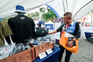 BIB: 
                            <button type="button" onclick="openModal(26881111)" class="btn btn-primary btn-sm float-right btn-popup" data-toggle="modal" data-target=".modal-high-quality">
                        <i class="fas fa-shopping-cart"></i> Add to Cart
                    </button>
                                            <button type="button" onclick="isThisMe(26881111, true)" class="btn btn-success btn-sm float-right btn-popup btn-isme hidden" data-toggle="tooltip" data-placement="bottom" title="นี่คือรูปของคุณใช่ไหม คลิกที่นี่เพื่อเอาเข้าอัลบั้ม">
                        <i class="fas fa-plus"></i> Add to album
                    </button>
                    <button type="button" onclick="isThisMe(26881111, false)" class="btn btn-warning btn-sm float-right btn-popup btn-isnotme hidden">
                        <i class="fas fa-ban"></i> Remove from album
                    </button>