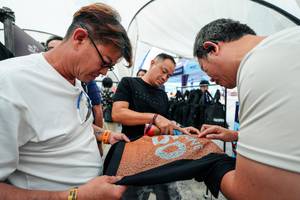 BIB: 
                            <button type="button" onclick="openModal(26881105)" class="btn btn-primary btn-sm float-right btn-popup" data-toggle="modal" data-target=".modal-high-quality">
                        <i class="fas fa-shopping-cart"></i> Add to Cart
                    </button>
                                            <button type="button" onclick="isThisMe(26881105, true)" class="btn btn-success btn-sm float-right btn-popup btn-isme hidden" data-toggle="tooltip" data-placement="bottom" title="นี่คือรูปของคุณใช่ไหม คลิกที่นี่เพื่อเอาเข้าอัลบั้ม">
                        <i class="fas fa-plus"></i> Add to album
                    </button>
                    <button type="button" onclick="isThisMe(26881105, false)" class="btn btn-warning btn-sm float-right btn-popup btn-isnotme hidden">
                        <i class="fas fa-ban"></i> Remove from album
                    </button>