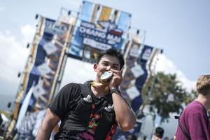 BIB: 
                            <button type="button" onclick="openModal(27343235)" class="btn btn-primary btn-sm float-right btn-popup" data-toggle="modal" data-target=".modal-high-quality">
                        <i class="fas fa-shopping-cart"></i> Add to Cart
                    </button>
                                            <button type="button" onclick="isThisMe(27343235, true)" class="btn btn-success btn-sm float-right btn-popup btn-isme hidden" data-toggle="tooltip" data-placement="bottom" title="นี่คือรูปของคุณใช่ไหม คลิกที่นี่เพื่อเอาเข้าอัลบั้ม">
                        <i class="fas fa-plus"></i> Add to album
                    </button>
                    <button type="button" onclick="isThisMe(27343235, false)" class="btn btn-warning btn-sm float-right btn-popup btn-isnotme hidden">
                        <i class="fas fa-ban"></i> Remove from album
                    </button>