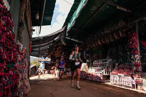 BIB: 
                            <button type="button" onclick="openModal(26989664)" class="btn btn-primary btn-sm float-right btn-popup" data-toggle="modal" data-target=".modal-high-quality">
                        <i class="fas fa-shopping-cart"></i> Add to Cart
                    </button>
                                            <button type="button" onclick="isThisMe(26989664, true)" class="btn btn-success btn-sm float-right btn-popup btn-isme hidden" data-toggle="tooltip" data-placement="bottom" title="นี่คือรูปของคุณใช่ไหม คลิกที่นี่เพื่อเอาเข้าอัลบั้ม">
                        <i class="fas fa-plus"></i> Add to album
                    </button>
                    <button type="button" onclick="isThisMe(26989664, false)" class="btn btn-warning btn-sm float-right btn-popup btn-isnotme hidden">
                        <i class="fas fa-ban"></i> Remove from album
                    </button>