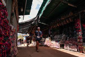 BIB: 
                            <button type="button" onclick="openModal(26996534)" class="btn btn-primary btn-sm float-right btn-popup" data-toggle="modal" data-target=".modal-high-quality">
                        <i class="fas fa-shopping-cart"></i> Add to Cart
                    </button>
                                            <button type="button" onclick="isThisMe(26996534, true)" class="btn btn-success btn-sm float-right btn-popup btn-isme hidden" data-toggle="tooltip" data-placement="bottom" title="นี่คือรูปของคุณใช่ไหม คลิกที่นี่เพื่อเอาเข้าอัลบั้ม">
                        <i class="fas fa-plus"></i> Add to album
                    </button>
                    <button type="button" onclick="isThisMe(26996534, false)" class="btn btn-warning btn-sm float-right btn-popup btn-isnotme hidden">
                        <i class="fas fa-ban"></i> Remove from album
                    </button>