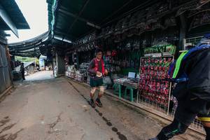 BIB: 
                            <button type="button" onclick="openModal(26981741)" class="btn btn-primary btn-sm float-right btn-popup" data-toggle="modal" data-target=".modal-high-quality">
                        <i class="fas fa-shopping-cart"></i> Add to Cart
                    </button>
                                            <button type="button" onclick="isThisMe(26981741, true)" class="btn btn-success btn-sm float-right btn-popup btn-isme hidden" data-toggle="tooltip" data-placement="bottom" title="นี่คือรูปของคุณใช่ไหม คลิกที่นี่เพื่อเอาเข้าอัลบั้ม">
                        <i class="fas fa-plus"></i> Add to album
                    </button>
                    <button type="button" onclick="isThisMe(26981741, false)" class="btn btn-warning btn-sm float-right btn-popup btn-isnotme hidden">
                        <i class="fas fa-ban"></i> Remove from album
                    </button>