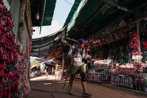BIB: 
                            <button type="button" onclick="openModal(26991361)" class="btn btn-primary btn-sm float-right btn-popup" data-toggle="modal" data-target=".modal-high-quality">
                        <i class="fas fa-shopping-cart"></i> Add to Cart
                    </button>
                                            <button type="button" onclick="isThisMe(26991361, true)" class="btn btn-success btn-sm float-right btn-popup btn-isme hidden" data-toggle="tooltip" data-placement="bottom" title="นี่คือรูปของคุณใช่ไหม คลิกที่นี่เพื่อเอาเข้าอัลบั้ม">
                        <i class="fas fa-plus"></i> Add to album
                    </button>
                    <button type="button" onclick="isThisMe(26991361, false)" class="btn btn-warning btn-sm float-right btn-popup btn-isnotme hidden">
                        <i class="fas fa-ban"></i> Remove from album
                    </button>