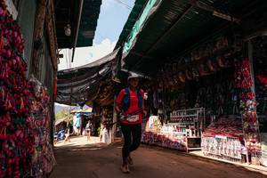BIB: 
                            <button type="button" onclick="openModal(26988204)" class="btn btn-primary btn-sm float-right btn-popup" data-toggle="modal" data-target=".modal-high-quality">
                        <i class="fas fa-shopping-cart"></i> Add to Cart
                    </button>
                                            <button type="button" onclick="isThisMe(26988204, true)" class="btn btn-success btn-sm float-right btn-popup btn-isme hidden" data-toggle="tooltip" data-placement="bottom" title="นี่คือรูปของคุณใช่ไหม คลิกที่นี่เพื่อเอาเข้าอัลบั้ม">
                        <i class="fas fa-plus"></i> Add to album
                    </button>
                    <button type="button" onclick="isThisMe(26988204, false)" class="btn btn-warning btn-sm float-right btn-popup btn-isnotme hidden">
                        <i class="fas fa-ban"></i> Remove from album
                    </button>