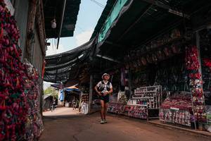 BIB: 
                            <button type="button" onclick="openModal(26993674)" class="btn btn-primary btn-sm float-right btn-popup" data-toggle="modal" data-target=".modal-high-quality">
                        <i class="fas fa-shopping-cart"></i> Add to Cart
                    </button>
                                            <button type="button" onclick="isThisMe(26993674, true)" class="btn btn-success btn-sm float-right btn-popup btn-isme hidden" data-toggle="tooltip" data-placement="bottom" title="นี่คือรูปของคุณใช่ไหม คลิกที่นี่เพื่อเอาเข้าอัลบั้ม">
                        <i class="fas fa-plus"></i> Add to album
                    </button>
                    <button type="button" onclick="isThisMe(26993674, false)" class="btn btn-warning btn-sm float-right btn-popup btn-isnotme hidden">
                        <i class="fas fa-ban"></i> Remove from album
                    </button>
