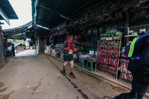 BIB: 
                            <button type="button" onclick="openModal(26981742)" class="btn btn-primary btn-sm float-right btn-popup" data-toggle="modal" data-target=".modal-high-quality">
                        <i class="fas fa-shopping-cart"></i> Add to Cart
                    </button>
                                            <button type="button" onclick="isThisMe(26981742, true)" class="btn btn-success btn-sm float-right btn-popup btn-isme hidden" data-toggle="tooltip" data-placement="bottom" title="นี่คือรูปของคุณใช่ไหม คลิกที่นี่เพื่อเอาเข้าอัลบั้ม">
                        <i class="fas fa-plus"></i> Add to album
                    </button>
                    <button type="button" onclick="isThisMe(26981742, false)" class="btn btn-warning btn-sm float-right btn-popup btn-isnotme hidden">
                        <i class="fas fa-ban"></i> Remove from album
                    </button>