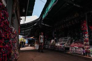 BIB: 
                            <button type="button" onclick="openModal(26991629)" class="btn btn-primary btn-sm float-right btn-popup" data-toggle="modal" data-target=".modal-high-quality">
                        <i class="fas fa-shopping-cart"></i> Add to Cart
                    </button>
                                            <button type="button" onclick="isThisMe(26991629, true)" class="btn btn-success btn-sm float-right btn-popup btn-isme hidden" data-toggle="tooltip" data-placement="bottom" title="นี่คือรูปของคุณใช่ไหม คลิกที่นี่เพื่อเอาเข้าอัลบั้ม">
                        <i class="fas fa-plus"></i> Add to album
                    </button>
                    <button type="button" onclick="isThisMe(26991629, false)" class="btn btn-warning btn-sm float-right btn-popup btn-isnotme hidden">
                        <i class="fas fa-ban"></i> Remove from album
                    </button>