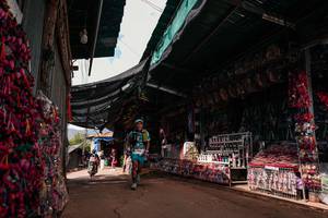 BIB: 
                            <button type="button" onclick="openModal(26989365)" class="btn btn-primary btn-sm float-right btn-popup" data-toggle="modal" data-target=".modal-high-quality">
                        <i class="fas fa-shopping-cart"></i> Add to Cart
                    </button>
                                            <button type="button" onclick="isThisMe(26989365, true)" class="btn btn-success btn-sm float-right btn-popup btn-isme hidden" data-toggle="tooltip" data-placement="bottom" title="นี่คือรูปของคุณใช่ไหม คลิกที่นี่เพื่อเอาเข้าอัลบั้ม">
                        <i class="fas fa-plus"></i> Add to album
                    </button>
                    <button type="button" onclick="isThisMe(26989365, false)" class="btn btn-warning btn-sm float-right btn-popup btn-isnotme hidden">
                        <i class="fas fa-ban"></i> Remove from album
                    </button>