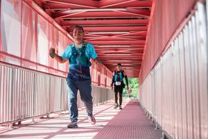 BIB: 
                            <button type="button" onclick="openModal(27814403)" class="btn btn-primary btn-sm float-right btn-popup" data-toggle="modal" data-target=".modal-high-quality">
                        <i class="fas fa-shopping-cart"></i> Add to Cart
                    </button>
                                            <button type="button" onclick="isThisMe(27814403, true)" class="btn btn-success btn-sm float-right btn-popup btn-isme hidden" data-toggle="tooltip" data-placement="bottom" title="นี่คือรูปของคุณใช่ไหม คลิกที่นี่เพื่อเอาเข้าอัลบั้ม">
                        <i class="fas fa-plus"></i> Add to album
                    </button>
                    <button type="button" onclick="isThisMe(27814403, false)" class="btn btn-warning btn-sm float-right btn-popup btn-isnotme hidden">
                        <i class="fas fa-ban"></i> Remove from album
                    </button>