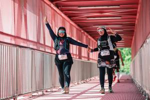 BIB: 
                            <button type="button" onclick="openModal(27814676)" class="btn btn-primary btn-sm float-right btn-popup" data-toggle="modal" data-target=".modal-high-quality">
                        <i class="fas fa-shopping-cart"></i> Add to Cart
                    </button>
                                            <button type="button" onclick="isThisMe(27814676, true)" class="btn btn-success btn-sm float-right btn-popup btn-isme hidden" data-toggle="tooltip" data-placement="bottom" title="นี่คือรูปของคุณใช่ไหม คลิกที่นี่เพื่อเอาเข้าอัลบั้ม">
                        <i class="fas fa-plus"></i> Add to album
                    </button>
                    <button type="button" onclick="isThisMe(27814676, false)" class="btn btn-warning btn-sm float-right btn-popup btn-isnotme hidden">
                        <i class="fas fa-ban"></i> Remove from album
                    </button>