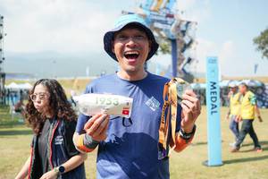 BIB: 
                            <button type="button" onclick="openModal(27209077)" class="btn btn-primary btn-sm float-right btn-popup" data-toggle="modal" data-target=".modal-high-quality">
                        <i class="fas fa-shopping-cart"></i> Add to Cart
                    </button>
                                            <button type="button" onclick="isThisMe(27209077, true)" class="btn btn-success btn-sm float-right btn-popup btn-isme hidden" data-toggle="tooltip" data-placement="bottom" title="นี่คือรูปของคุณใช่ไหม คลิกที่นี่เพื่อเอาเข้าอัลบั้ม">
                        <i class="fas fa-plus"></i> Add to album
                    </button>
                    <button type="button" onclick="isThisMe(27209077, false)" class="btn btn-warning btn-sm float-right btn-popup btn-isnotme hidden">
                        <i class="fas fa-ban"></i> Remove from album
                    </button>