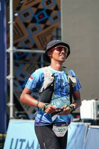 BIB: 
                            <button type="button" onclick="openModal(27207500)" class="btn btn-primary btn-sm float-right btn-popup" data-toggle="modal" data-target=".modal-high-quality">
                        <i class="fas fa-shopping-cart"></i> Add to Cart
                    </button>
                                            <button type="button" onclick="isThisMe(27207500, true)" class="btn btn-success btn-sm float-right btn-popup btn-isme hidden" data-toggle="tooltip" data-placement="bottom" title="นี่คือรูปของคุณใช่ไหม คลิกที่นี่เพื่อเอาเข้าอัลบั้ม">
                        <i class="fas fa-plus"></i> Add to album
                    </button>
                    <button type="button" onclick="isThisMe(27207500, false)" class="btn btn-warning btn-sm float-right btn-popup btn-isnotme hidden">
                        <i class="fas fa-ban"></i> Remove from album
                    </button>