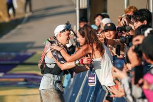 BIB: 
                            <button type="button" onclick="openModal(27197600)" class="btn btn-primary btn-sm float-right btn-popup" data-toggle="modal" data-target=".modal-high-quality">
                        <i class="fas fa-shopping-cart"></i> Add to Cart
                    </button>
                                            <button type="button" onclick="isThisMe(27197600, true)" class="btn btn-success btn-sm float-right btn-popup btn-isme hidden" data-toggle="tooltip" data-placement="bottom" title="นี่คือรูปของคุณใช่ไหม คลิกที่นี่เพื่อเอาเข้าอัลบั้ม">
                        <i class="fas fa-plus"></i> Add to album
                    </button>
                    <button type="button" onclick="isThisMe(27197600, false)" class="btn btn-warning btn-sm float-right btn-popup btn-isnotme hidden">
                        <i class="fas fa-ban"></i> Remove from album
                    </button>