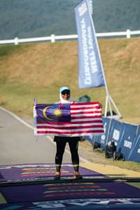 BIB: 
                            <button type="button" onclick="openModal(27211678)" class="btn btn-primary btn-sm float-right btn-popup" data-toggle="modal" data-target=".modal-high-quality">
                        <i class="fas fa-shopping-cart"></i> Add to Cart
                    </button>
                                            <button type="button" onclick="isThisMe(27211678, true)" class="btn btn-success btn-sm float-right btn-popup btn-isme hidden" data-toggle="tooltip" data-placement="bottom" title="นี่คือรูปของคุณใช่ไหม คลิกที่นี่เพื่อเอาเข้าอัลบั้ม">
                        <i class="fas fa-plus"></i> Add to album
                    </button>
                    <button type="button" onclick="isThisMe(27211678, false)" class="btn btn-warning btn-sm float-right btn-popup btn-isnotme hidden">
                        <i class="fas fa-ban"></i> Remove from album
                    </button>