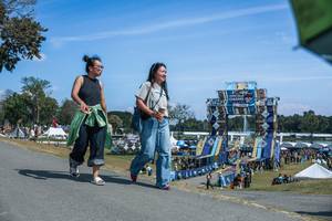 BIB: 
                            <button type="button" onclick="openModal(27563116)" class="btn btn-primary btn-sm float-right btn-popup" data-toggle="modal" data-target=".modal-high-quality">
                        <i class="fas fa-shopping-cart"></i> Add to Cart
                    </button>
                                            <button type="button" onclick="isThisMe(27563116, true)" class="btn btn-success btn-sm float-right btn-popup btn-isme hidden" data-toggle="tooltip" data-placement="bottom" title="นี่คือรูปของคุณใช่ไหม คลิกที่นี่เพื่อเอาเข้าอัลบั้ม">
                        <i class="fas fa-plus"></i> Add to album
                    </button>
                    <button type="button" onclick="isThisMe(27563116, false)" class="btn btn-warning btn-sm float-right btn-popup btn-isnotme hidden">
                        <i class="fas fa-ban"></i> Remove from album
                    </button>