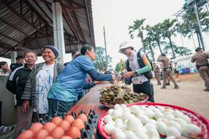 BIB: 
                            <button type="button" onclick="openModal(26902358)" class="btn btn-primary btn-sm float-right btn-popup" data-toggle="modal" data-target=".modal-high-quality">
                        <i class="fas fa-shopping-cart"></i> Add to Cart
                    </button>
                                            <button type="button" onclick="isThisMe(26902358, true)" class="btn btn-success btn-sm float-right btn-popup btn-isme hidden" data-toggle="tooltip" data-placement="bottom" title="นี่คือรูปของคุณใช่ไหม คลิกที่นี่เพื่อเอาเข้าอัลบั้ม">
                        <i class="fas fa-plus"></i> Add to album
                    </button>
                    <button type="button" onclick="isThisMe(26902358, false)" class="btn btn-warning btn-sm float-right btn-popup btn-isnotme hidden">
                        <i class="fas fa-ban"></i> Remove from album
                    </button>