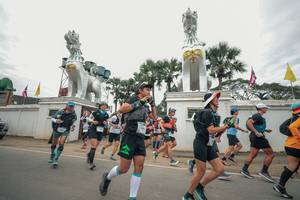 BIB: 
                            <button type="button" onclick="openModal(26903728)" class="btn btn-primary btn-sm float-right btn-popup" data-toggle="modal" data-target=".modal-high-quality">
                        <i class="fas fa-shopping-cart"></i> Add to Cart
                    </button>
                                            <button type="button" onclick="isThisMe(26903728, true)" class="btn btn-success btn-sm float-right btn-popup btn-isme hidden" data-toggle="tooltip" data-placement="bottom" title="นี่คือรูปของคุณใช่ไหม คลิกที่นี่เพื่อเอาเข้าอัลบั้ม">
                        <i class="fas fa-plus"></i> Add to album
                    </button>
                    <button type="button" onclick="isThisMe(26903728, false)" class="btn btn-warning btn-sm float-right btn-popup btn-isnotme hidden">
                        <i class="fas fa-ban"></i> Remove from album
                    </button>