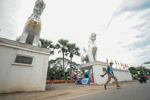 BIB: 
                            <button type="button" onclick="openModal(26902595)" class="btn btn-primary btn-sm float-right btn-popup" data-toggle="modal" data-target=".modal-high-quality">
                        <i class="fas fa-shopping-cart"></i> Add to Cart
                    </button>
                                            <button type="button" onclick="isThisMe(26902595, true)" class="btn btn-success btn-sm float-right btn-popup btn-isme hidden" data-toggle="tooltip" data-placement="bottom" title="นี่คือรูปของคุณใช่ไหม คลิกที่นี่เพื่อเอาเข้าอัลบั้ม">
                        <i class="fas fa-plus"></i> Add to album
                    </button>
                    <button type="button" onclick="isThisMe(26902595, false)" class="btn btn-warning btn-sm float-right btn-popup btn-isnotme hidden">
                        <i class="fas fa-ban"></i> Remove from album
                    </button>