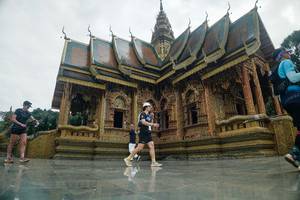 BIB: 
                            <button type="button" onclick="openModal(27695253)" class="btn btn-primary btn-sm float-right btn-popup" data-toggle="modal" data-target=".modal-high-quality">
                        <i class="fas fa-shopping-cart"></i> Add to Cart
                    </button>
                                            <button type="button" onclick="isThisMe(27695253, true)" class="btn btn-success btn-sm float-right btn-popup btn-isme hidden" data-toggle="tooltip" data-placement="bottom" title="นี่คือรูปของคุณใช่ไหม คลิกที่นี่เพื่อเอาเข้าอัลบั้ม">
                        <i class="fas fa-plus"></i> Add to album
                    </button>
                    <button type="button" onclick="isThisMe(27695253, false)" class="btn btn-warning btn-sm float-right btn-popup btn-isnotme hidden">
                        <i class="fas fa-ban"></i> Remove from album
                    </button>