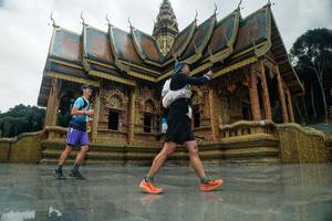 BIB: 
                            <button type="button" onclick="openModal(27692926)" class="btn btn-primary btn-sm float-right btn-popup" data-toggle="modal" data-target=".modal-high-quality">
                        <i class="fas fa-shopping-cart"></i> Add to Cart
                    </button>
                                            <button type="button" onclick="isThisMe(27692926, true)" class="btn btn-success btn-sm float-right btn-popup btn-isme hidden" data-toggle="tooltip" data-placement="bottom" title="นี่คือรูปของคุณใช่ไหม คลิกที่นี่เพื่อเอาเข้าอัลบั้ม">
                        <i class="fas fa-plus"></i> Add to album
                    </button>
                    <button type="button" onclick="isThisMe(27692926, false)" class="btn btn-warning btn-sm float-right btn-popup btn-isnotme hidden">
                        <i class="fas fa-ban"></i> Remove from album
                    </button>