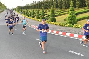 BIB: 8217
                            <button type="button" onclick="openModal(3874971)" class="btn btn-primary btn-sm float-right btn-popup" data-toggle="modal" data-target=".modal-high-quality">
                        <i class="fas fa-shopping-cart"></i> Add to Cart
                    </button>
                                            <button type="button" onclick="isThisMe(3874971, true)" class="btn btn-success btn-sm float-right btn-popup btn-isme hidden" data-toggle="tooltip" data-placement="bottom" title="นี่คือรูปของคุณใช่ไหม คลิกที่นี่เพื่อเอาเข้าอัลบั้ม">
                        <i class="fas fa-plus"></i> Add to album
                    </button>
                    <button type="button" onclick="isThisMe(3874971, false)" class="btn btn-warning btn-sm float-right btn-popup btn-isnotme hidden">
                        <i class="fas fa-ban"></i> Remove from album
                    </button>