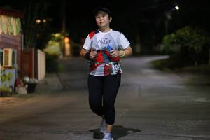 BIB: 200
                            <button type="button" onclick="openModal(6311405)" class="btn btn-primary btn-sm float-right btn-popup" data-toggle="modal" data-target=".modal-high-quality">
                        <i class="fas fa-shopping-cart"></i> Add to Cart
                    </button>
                                            <button type="button" onclick="isThisMe(6311405, true)" class="btn btn-success btn-sm float-right btn-popup btn-isme hidden" data-toggle="tooltip" data-placement="bottom" title="นี่คือรูปของคุณใช่ไหม คลิกที่นี่เพื่อเอาเข้าอัลบั้ม">
                        <i class="fas fa-plus"></i> Add to album
                    </button>
                    <button type="button" onclick="isThisMe(6311405, false)" class="btn btn-warning btn-sm float-right btn-popup btn-isnotme hidden">
                        <i class="fas fa-ban"></i> Remove from album
                    </button>