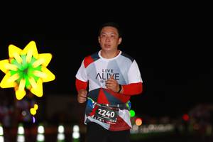 BIB: 2240, 128
                            <button type="button" onclick="openModal(6237163)" class="btn btn-primary btn-sm float-right btn-popup" data-toggle="modal" data-target=".modal-high-quality">
                        <i class="fas fa-shopping-cart"></i> Add to Cart
                    </button>
                                            <button type="button" onclick="isThisMe(6237163, true)" class="btn btn-success btn-sm float-right btn-popup btn-isme hidden" data-toggle="tooltip" data-placement="bottom" title="นี่คือรูปของคุณใช่ไหม คลิกที่นี่เพื่อเอาเข้าอัลบั้ม">
                        <i class="fas fa-plus"></i> Add to album
                    </button>
                    <button type="button" onclick="isThisMe(6237163, false)" class="btn btn-warning btn-sm float-right btn-popup btn-isnotme hidden">
                        <i class="fas fa-ban"></i> Remove from album
                    </button>