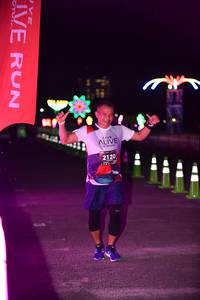 BIB: 2120
                            <button type="button" onclick="openModal(6326377)" class="btn btn-primary btn-sm float-right btn-popup" data-toggle="modal" data-target=".modal-high-quality">
                        <i class="fas fa-shopping-cart"></i> Add to Cart
                    </button>
                                            <button type="button" onclick="isThisMe(6326377, true)" class="btn btn-success btn-sm float-right btn-popup btn-isme hidden" data-toggle="tooltip" data-placement="bottom" title="นี่คือรูปของคุณใช่ไหม คลิกที่นี่เพื่อเอาเข้าอัลบั้ม">
                        <i class="fas fa-plus"></i> Add to album
                    </button>
                    <button type="button" onclick="isThisMe(6326377, false)" class="btn btn-warning btn-sm float-right btn-popup btn-isnotme hidden">
                        <i class="fas fa-ban"></i> Remove from album
                    </button>