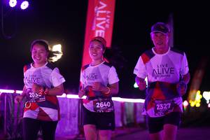 BIB: 2640, 2327
                            <button type="button" onclick="openModal(6298007)" class="btn btn-primary btn-sm float-right btn-popup" data-toggle="modal" data-target=".modal-high-quality">
                        <i class="fas fa-shopping-cart"></i> Add to Cart
                    </button>
                                            <button type="button" onclick="isThisMe(6298007, true)" class="btn btn-success btn-sm float-right btn-popup btn-isme hidden" data-toggle="tooltip" data-placement="bottom" title="นี่คือรูปของคุณใช่ไหม คลิกที่นี่เพื่อเอาเข้าอัลบั้ม">
                        <i class="fas fa-plus"></i> Add to album
                    </button>
                    <button type="button" onclick="isThisMe(6298007, false)" class="btn btn-warning btn-sm float-right btn-popup btn-isnotme hidden">
                        <i class="fas fa-ban"></i> Remove from album
                    </button>