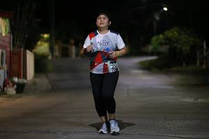 BIB: 200
                            <button type="button" onclick="openModal(6254892)" class="btn btn-primary btn-sm float-right btn-popup" data-toggle="modal" data-target=".modal-high-quality">
                        <i class="fas fa-shopping-cart"></i> Add to Cart
                    </button>
                                            <button type="button" onclick="isThisMe(6254892, true)" class="btn btn-success btn-sm float-right btn-popup btn-isme hidden" data-toggle="tooltip" data-placement="bottom" title="นี่คือรูปของคุณใช่ไหม คลิกที่นี่เพื่อเอาเข้าอัลบั้ม">
                        <i class="fas fa-plus"></i> Add to album
                    </button>
                    <button type="button" onclick="isThisMe(6254892, false)" class="btn btn-warning btn-sm float-right btn-popup btn-isnotme hidden">
                        <i class="fas fa-ban"></i> Remove from album
                    </button>